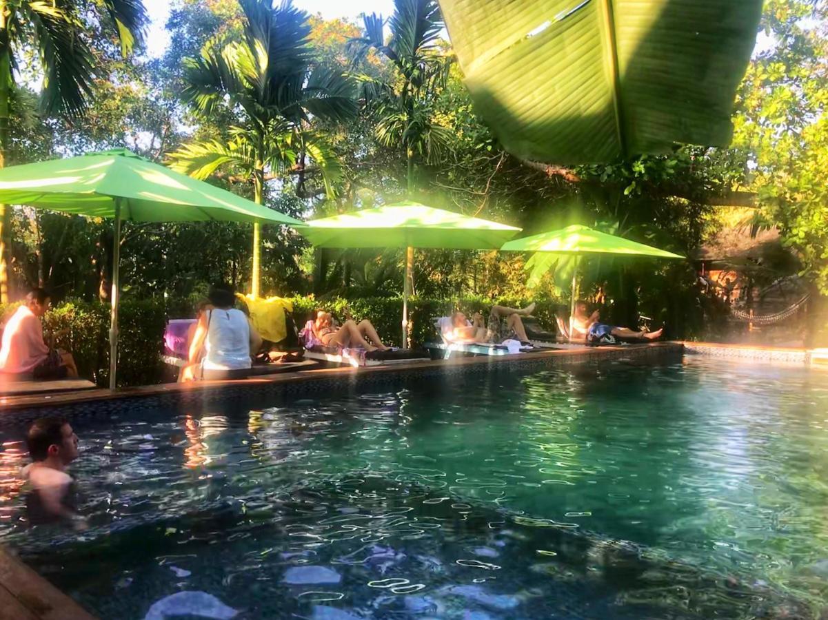 Himmapan Resort Koh Phayam Bagian luar foto
