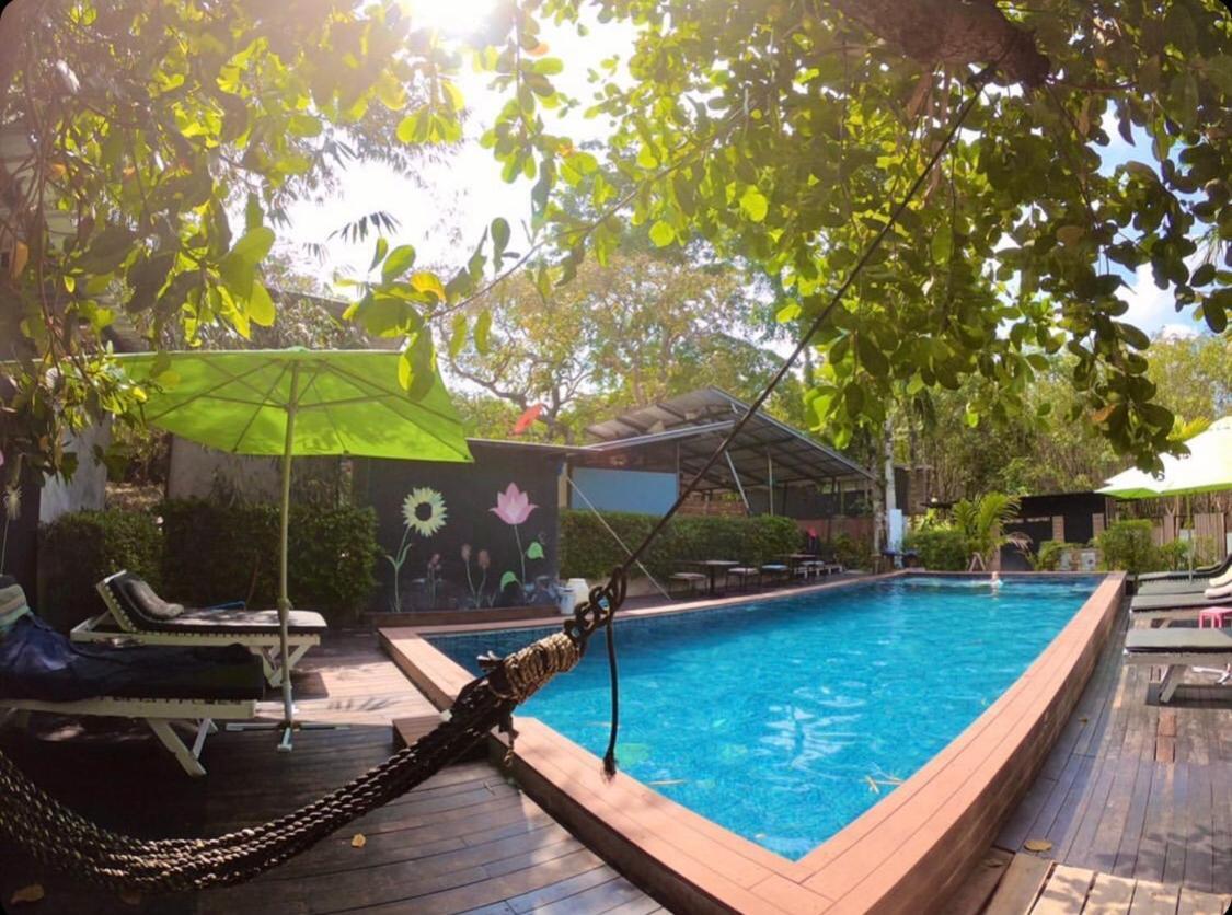 Himmapan Resort Koh Phayam Bagian luar foto