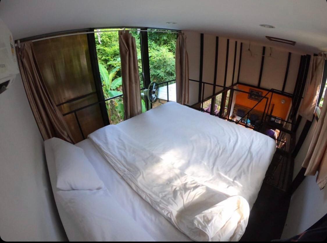 Himmapan Resort Koh Phayam Bagian luar foto